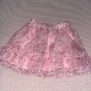 Puffy flowery skirt 🌸💓